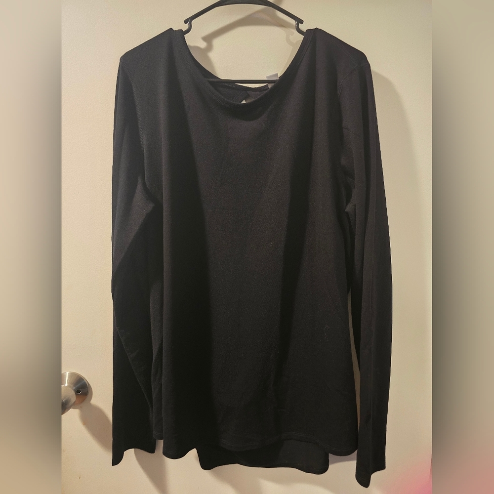 Old Navy Active Open Back Yoga Long Sleeve Shirt